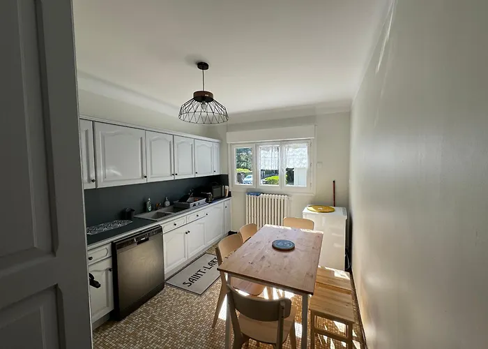 Maison St Lary 4ch 10pers Jardin